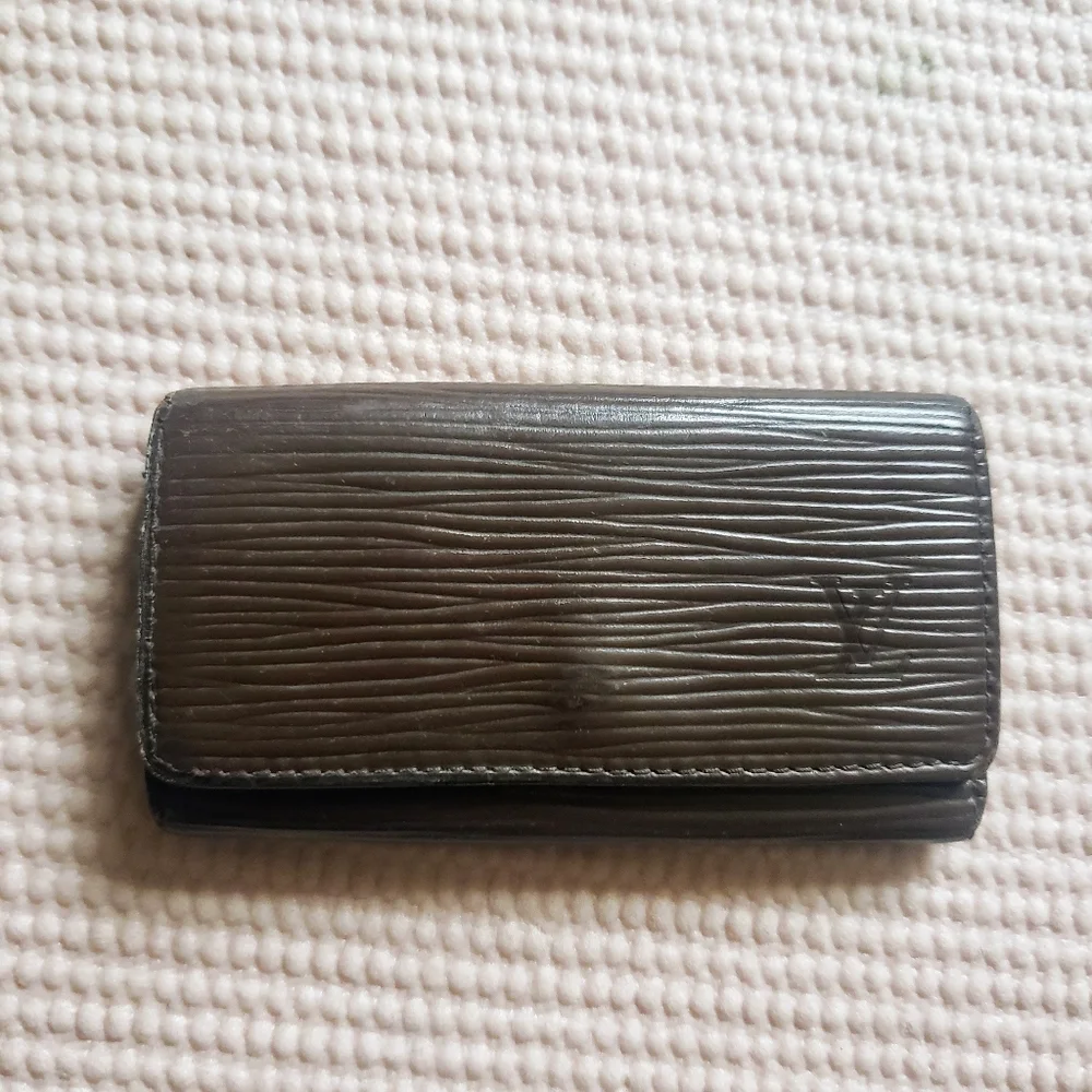 Louis Vuitton Brown Epi Leather Key Holder Case Pouch